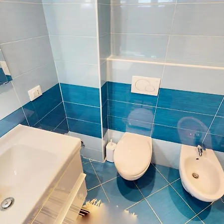 Appartement Du Casino - Giotto - Petit 2p Climatise Plein Centre Avec Terrasse Calme Mae-4221 Menton